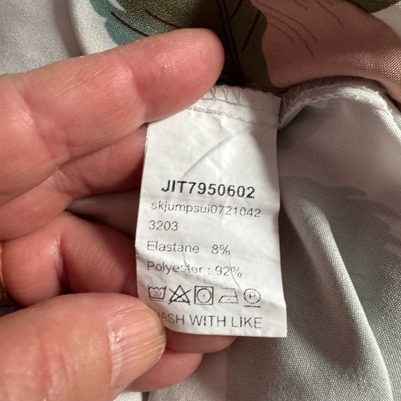 SHEIN White Tropical Wrap Romper with Peach Floral Print - Picture 4 of 4